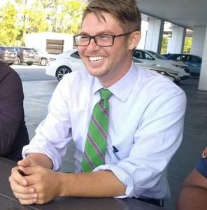 Meet your Posher, Warren